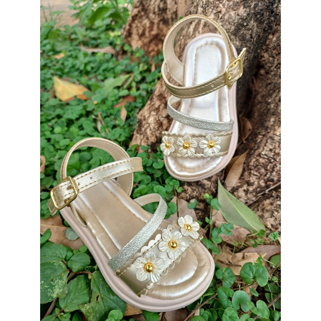 Sandália Infantil Feminina Tiras com Flor Brilho Delicada Rasteira Menina Criança Macia Confortável em Oferta na Shopee