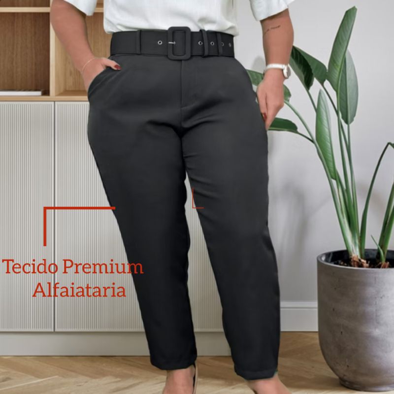 Calça alfaiataria com cinto plus zise tecido importado com cinto com bolsos funcionais