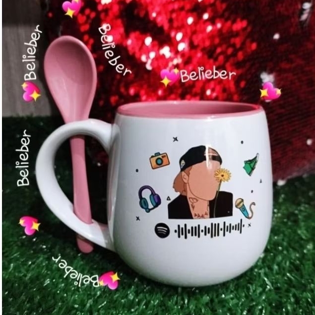 Caneca Com colher Justin Bieber - incluímos nome e Qrcode da sua música favorita