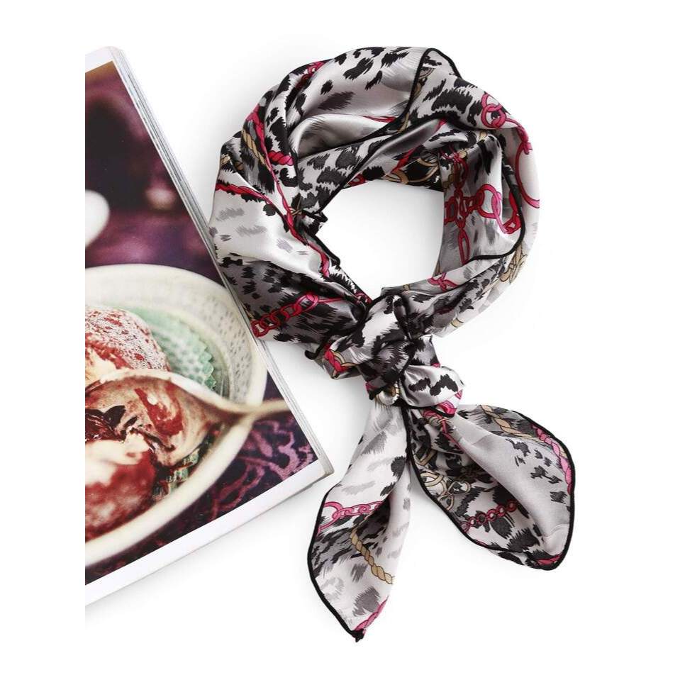 Lenço 50cm x 50cm Feminino Estampado Acetinado Cetim Para Cabelo Bolsa Pescoço Oncinha Correntes