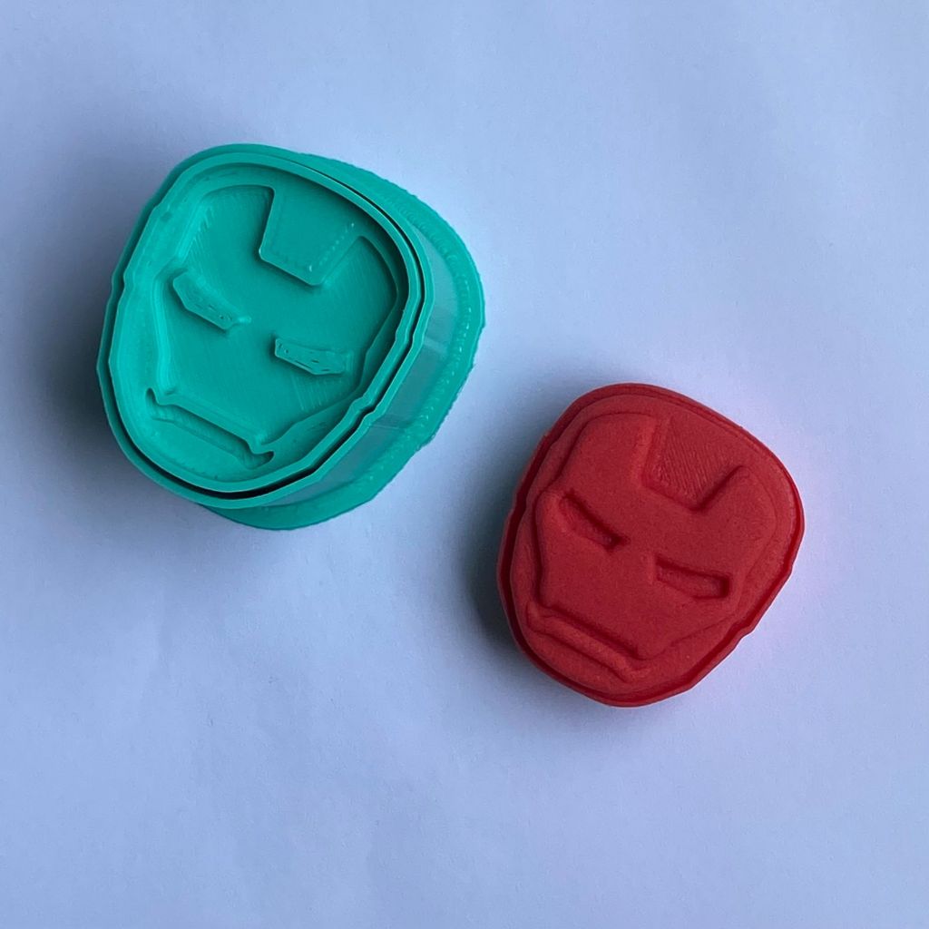 Rosto do Menino de Ferro - Ejetor para Doces Brigadeiros