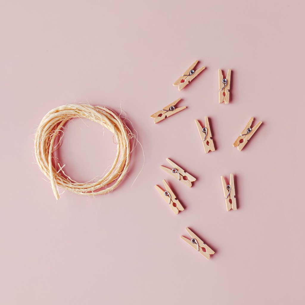 10 Mini Prendedores + 1m de Fio Sisal em Oferta na Shopee