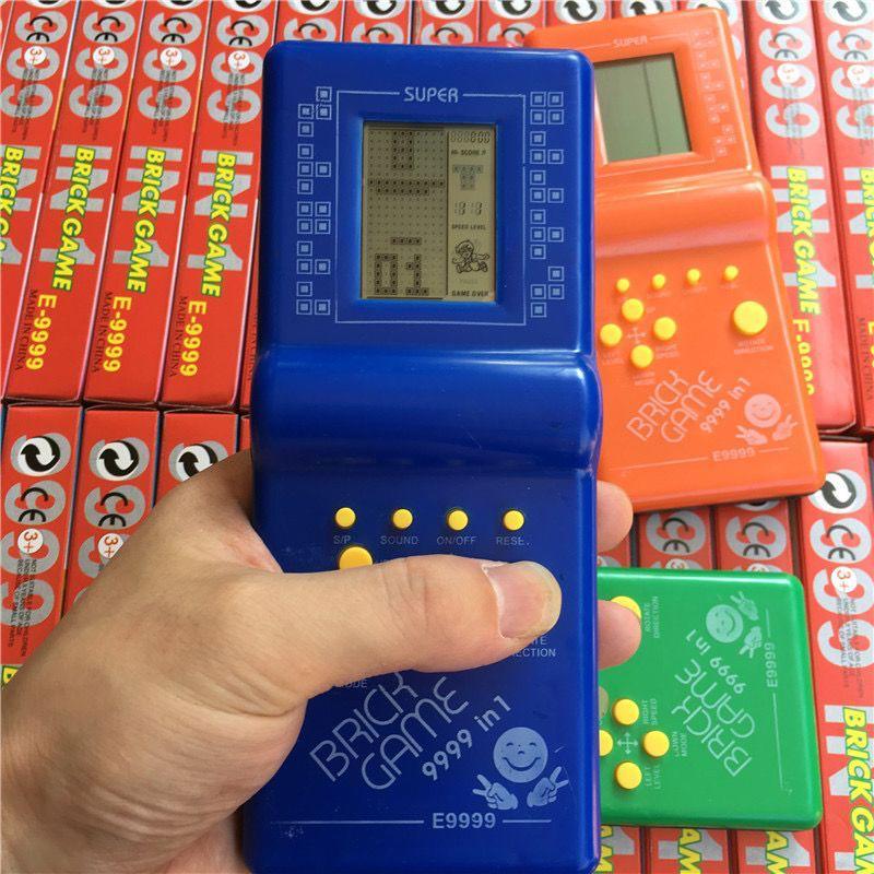Kit 10 Mini Game Portátil Retro Brinck Game 9999 Jogos Envio Rápido — imagem 2 de 2