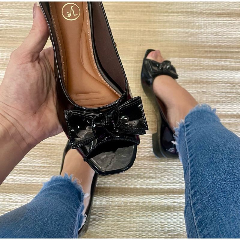 Peep Toe preto verniz salto baixo confort original em Oferta na Shopee