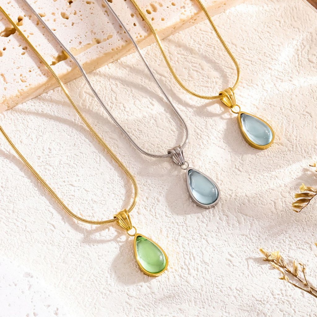 Luz francesa luxo transparente verde gota de água azul oceano titânio aço colar retro sereia lágrimas em Oferta na Shopee