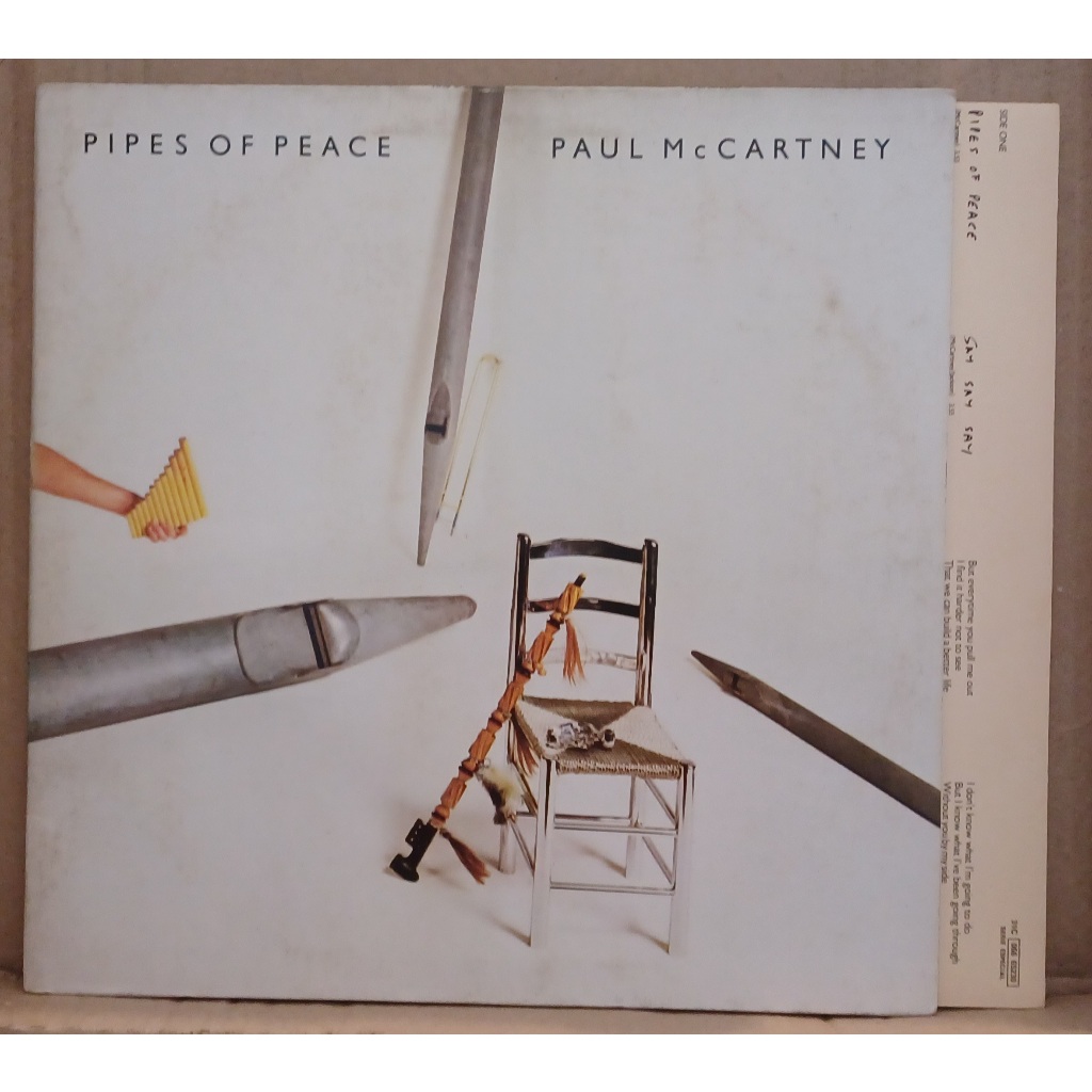 LP Disco De Vinil Paul McCartney - Pipes Of Peace - C/ Encarte LP VG+ Capa Dupla VG Ler Descrição