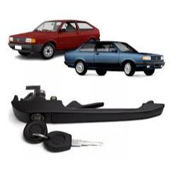 MACANETA EXTERNA DA PORTA DIANTEIRA VW GOL/ VOYAGE/ PARATI/ SAVEIRO 87/94 SANTANA/ QUANTUM /90 PRETA COM FRISO PRETO (CO