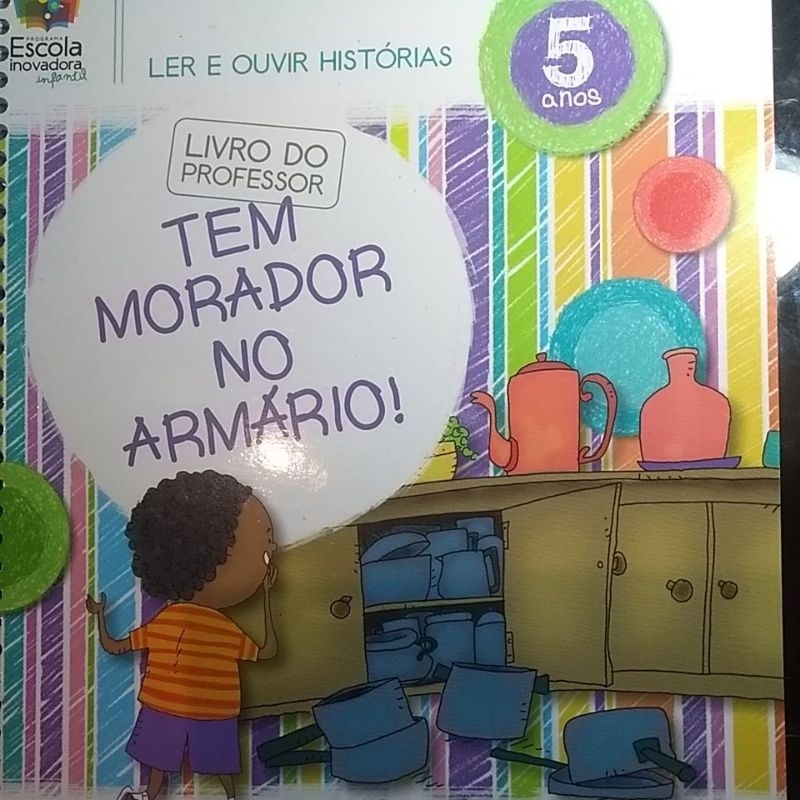 "Tem Morador no Armário" de José Ricardo Moreira, livro interativo com CD
