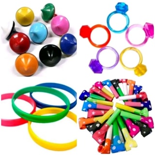 KIT COM 100 MINI BRINQUEDOS 25 PIAO+25 ANEL+25 PULSEIRA+25 LINGUA DE SOGRA FESTAS PRENDAS E LEMBRANCINHAS em Oferta na Shopee