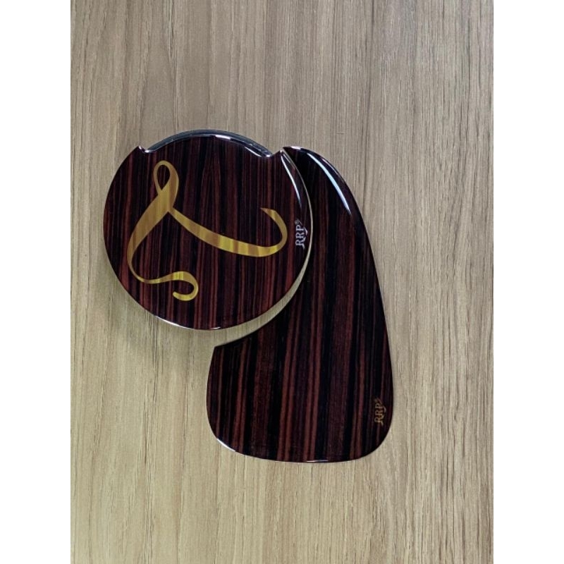 Kit escudo + tampão para Violão Takamine (Madeirado/letra dourada)