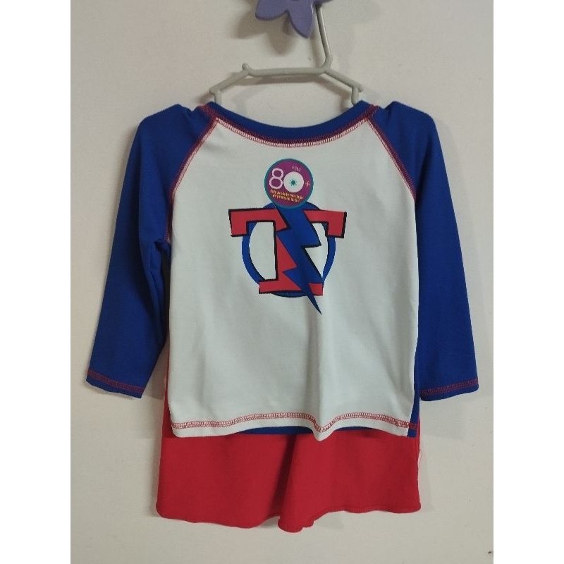 blusa com proteção solar e capa removível da Tigor t tigre