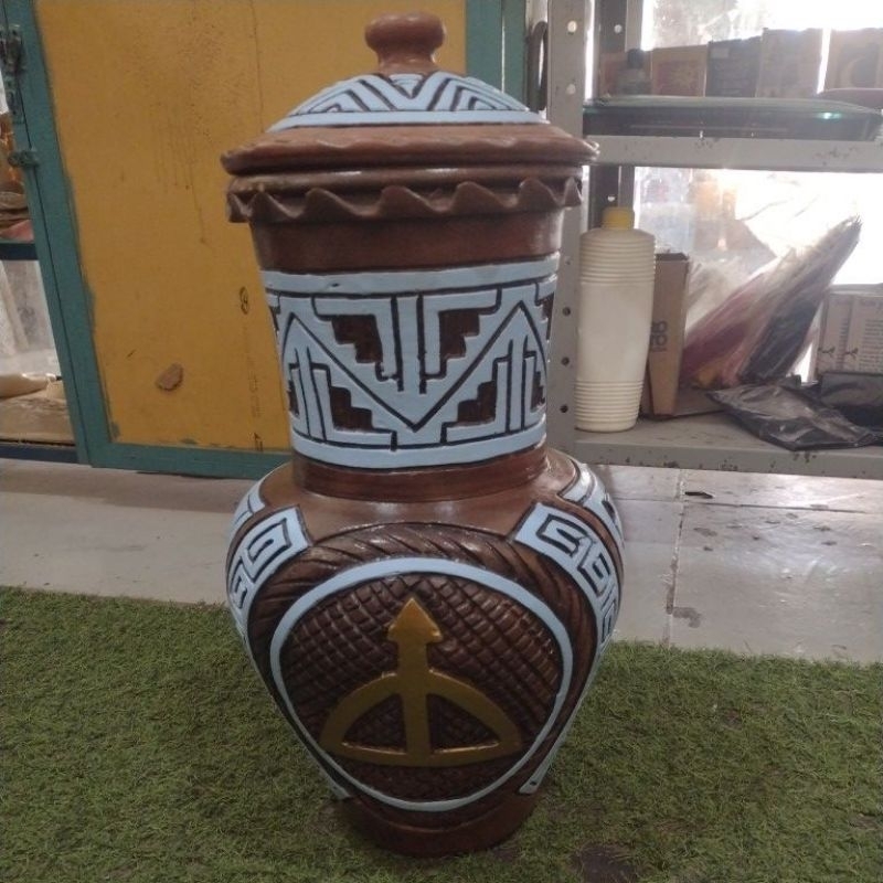 Quartilhão Cerâmica Marajoara Personalizado sem Alça  cor Betume com Azul