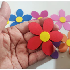 18 unidades de Flor em EVA médio - Decoração Sala de Aula Lembrancinha para Festa aplique