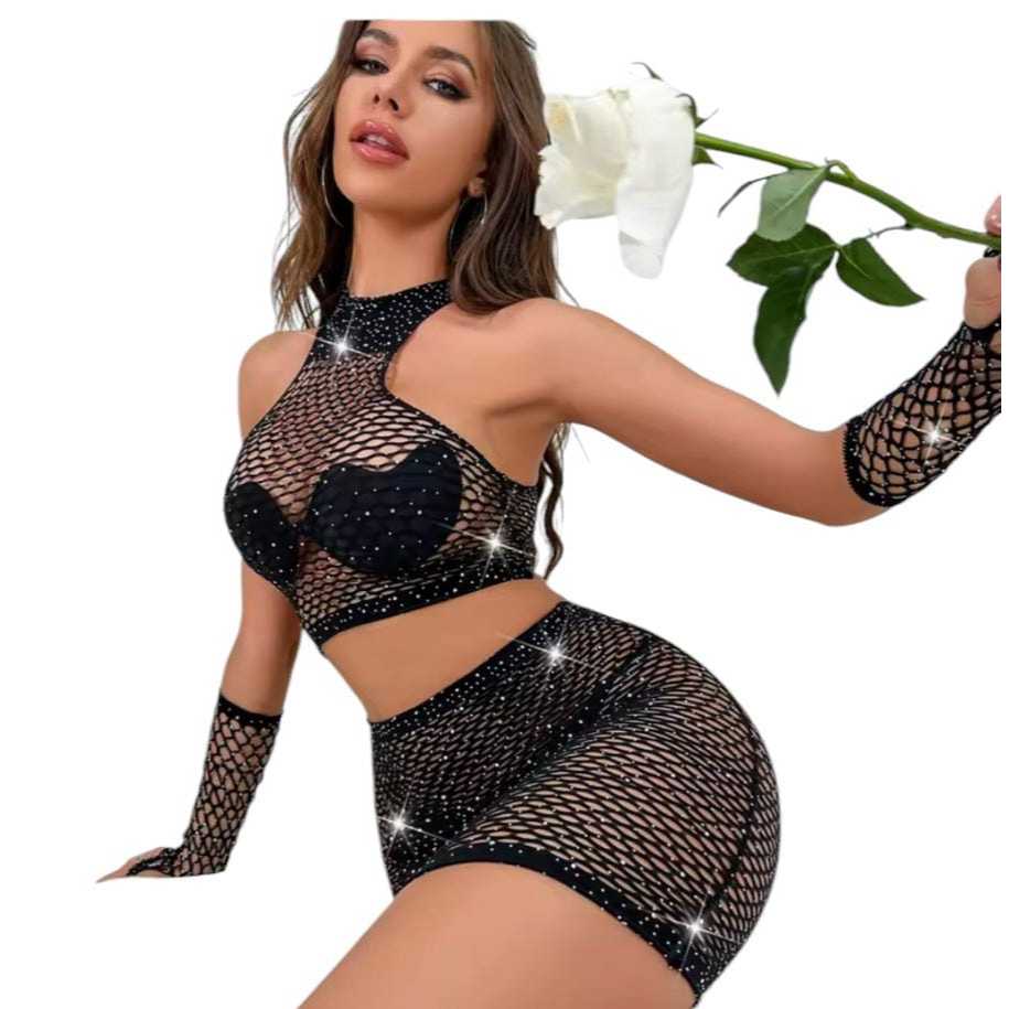 fantasia saia, top e luva arrastão vazado com stras para praia festa fantasia carnaval em Oferta na Shopee