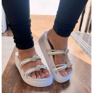 Sandalia Papete Sola Alta Confortavel Leve com Strass Luxo