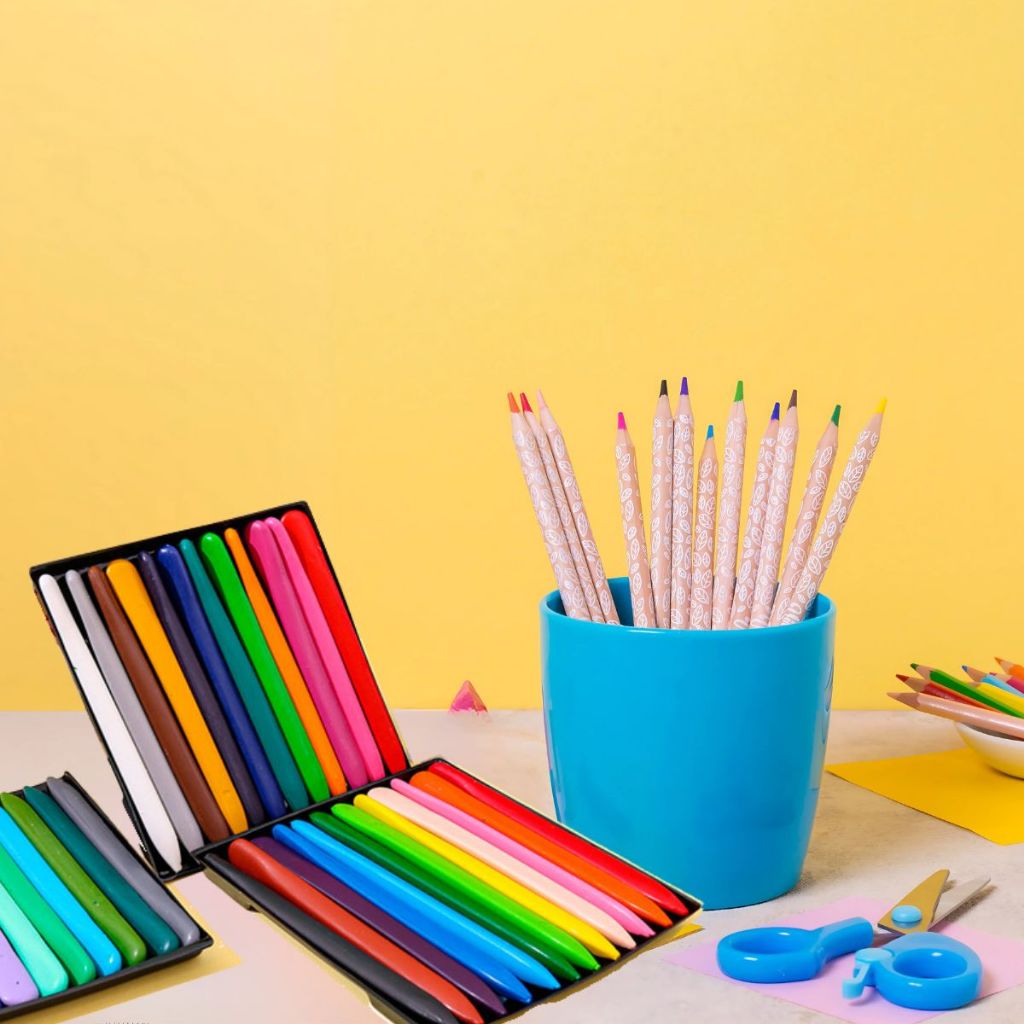 Giz de Cera Triangular Infinito 12 Cores Pintar Não Quebra Giz Plástico Colorir Nâo Suja Sem Parar em Oferta na Shopee