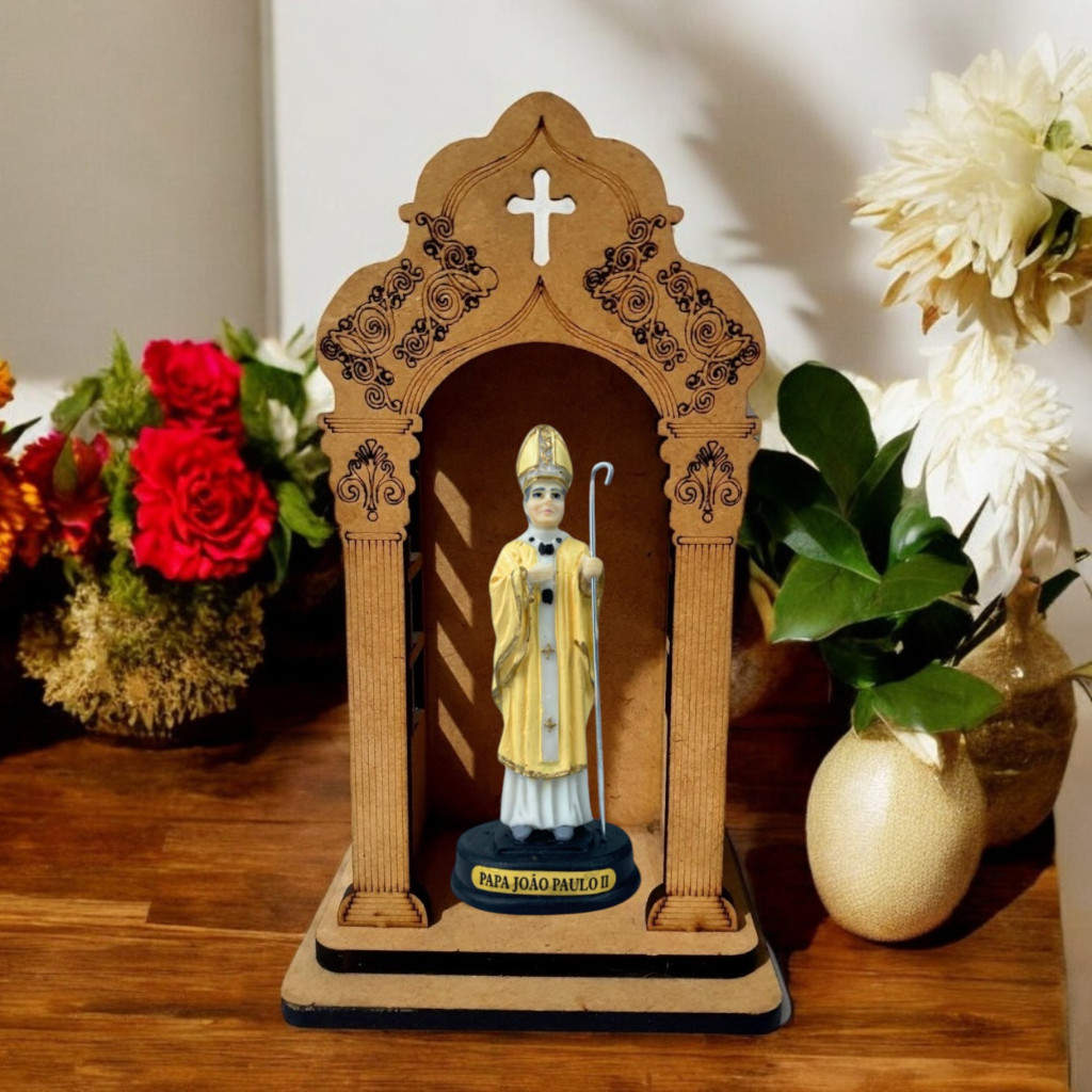 PAPA JOÃO PAULO II EM RESINA COM ORATÓRIO CAPELA PADROEIRO IMAGEM PROTETOR