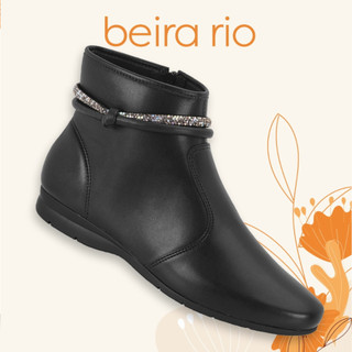 Bota Beira Rio Rasteira Cano Curto com Detalhe de Strass