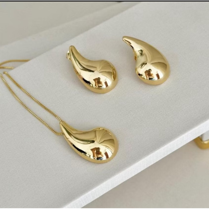 Colar corrente veneziana e Brinco feminino Gota folheado a ouro  com 5 milesimo de banho e...