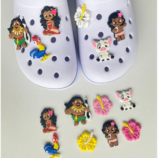 06 a 04 Pins/Bottons Emborrachados Para Babuche  - Moana em Oferta na Shopee