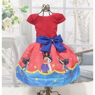 Vestido Menina Infantil Luxo Temático Mulher Maravilha Busto Liso Laço Azul