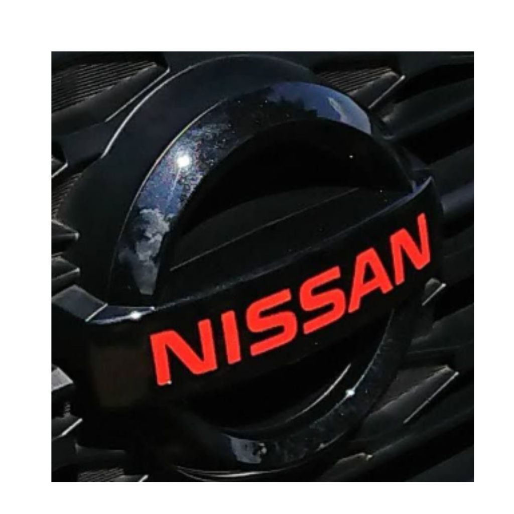 Emblema Resinado Grade Dianteira Nissan Sentra 2011 em Oferta na Shopee