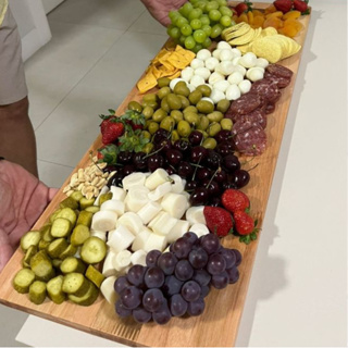 Tábua Petisqueira Madeira Corte Churrasco Frios 70x26cm em Oferta na Shopee