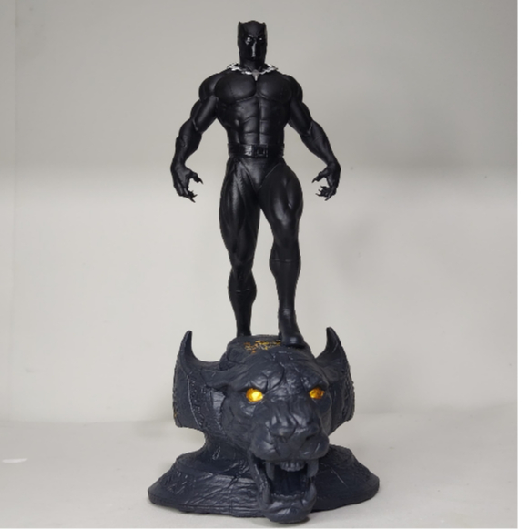 Action Figure Pantera Negra Miniatura Wakanda Boneco de Decoração Marvel Super-Herói T'Challa Disney