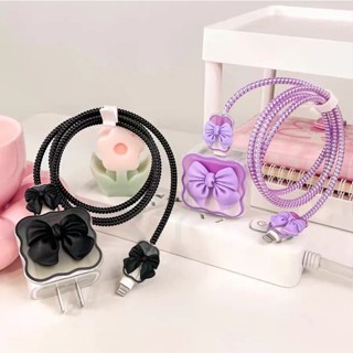 Capinha Protetora de Carregador e Cabo USB Iphone Design Laço Lacinho DE Coração Cor Pastel LINDO