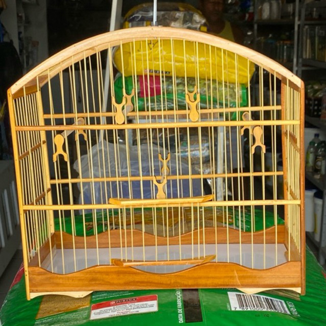 GAIOLA PARA PAPA CAPIM OU COLEIRO,COM 5 POLEIROS  AVES PEQUENAS MALHA FINA