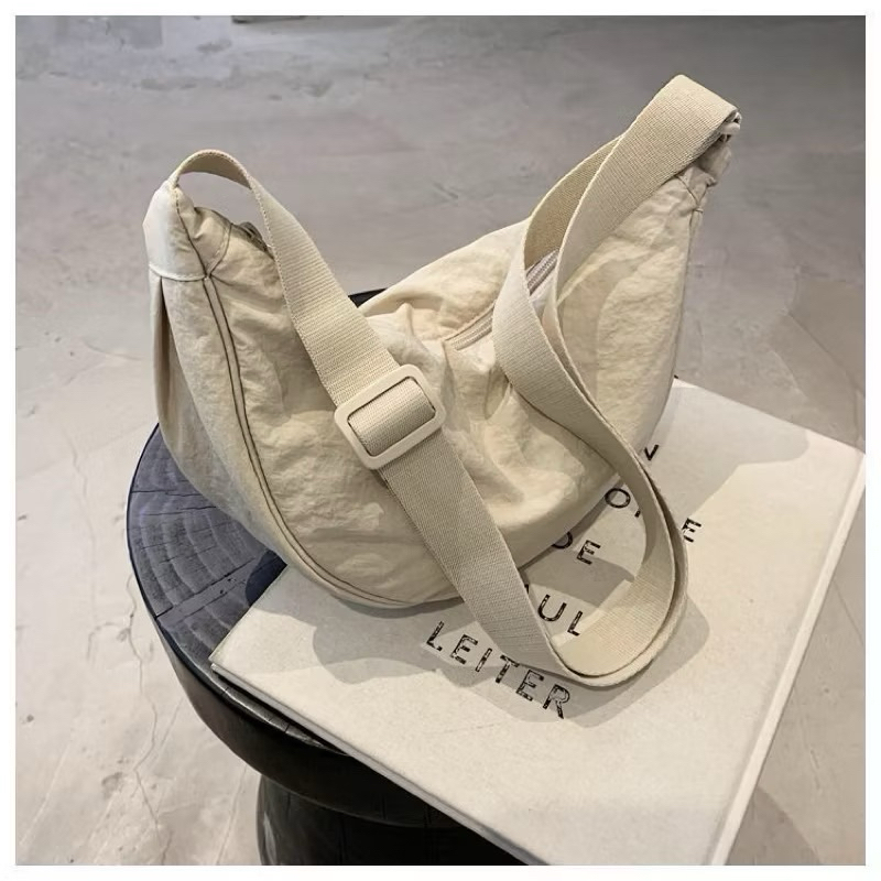 Bolsa Feminina Transversal Nylon Impermeável Baguete Meia-Lua[w-109] em Oferta na Shopee