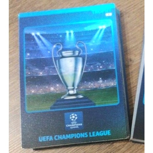 CARD 1 TROPHY da coleção Adrenalyn XL Champions League 2014/15