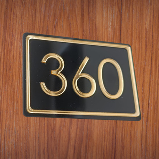 Placa de Números para Porta Apartamento Escritório Feita em Acrílico em Oferta na Shopee