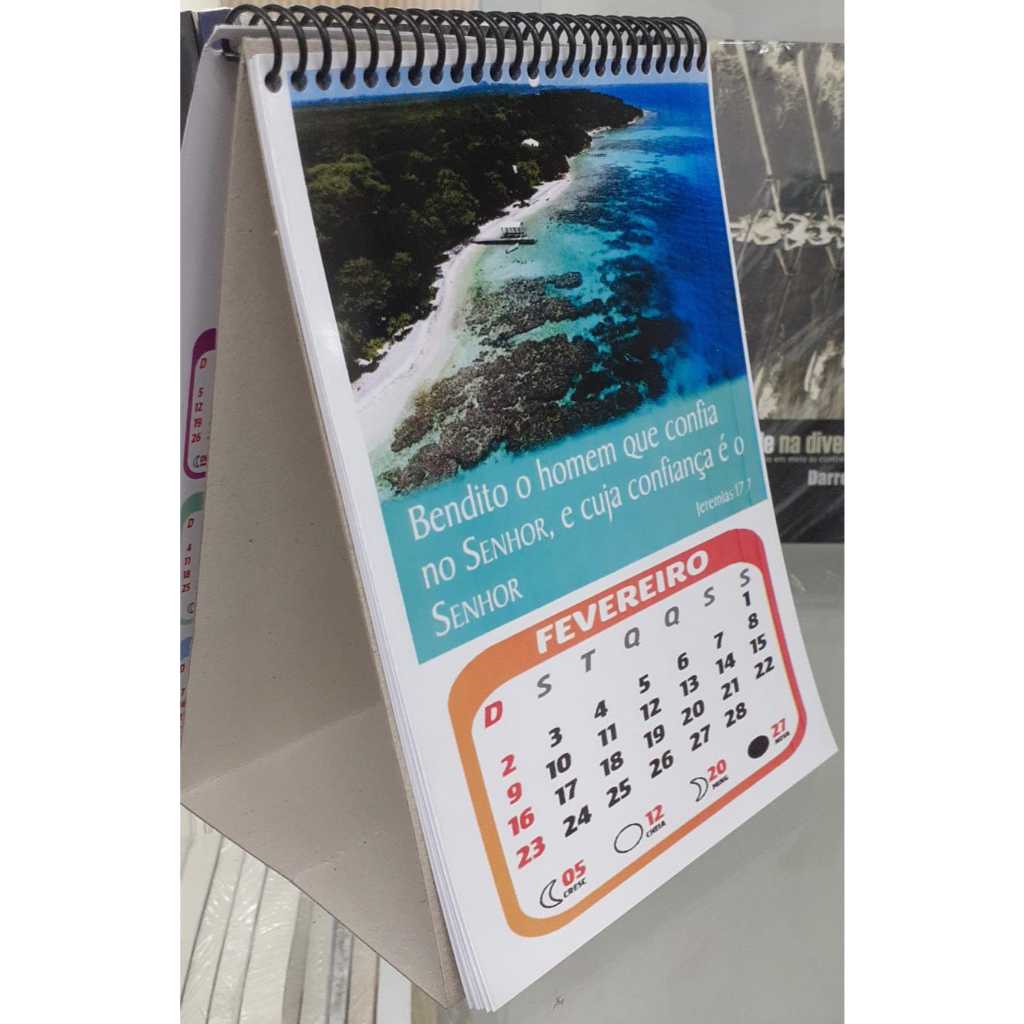 Calendário de Mesa 2026 com Versículos Bíblicos