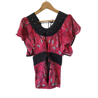 Colcci Blusa Feminina Tamanho M manga curta pedrarias