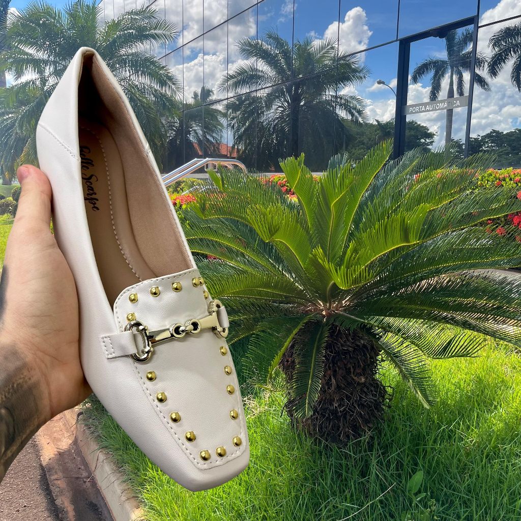 Sapato Mocassim Feminino Casual Bico Quadrado Confortável Spikes HotFix Preto Off White Nude