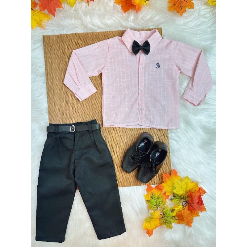 Conjunto Infantil Camisa Listrada Salmão e Calça Preta Cinto