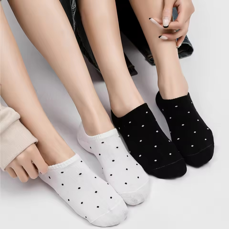 Kit 9 Pares de Meia Poá Feminina Conforto Estampa de Bolinha Delicada Preta e Branca em Oferta na Shopee