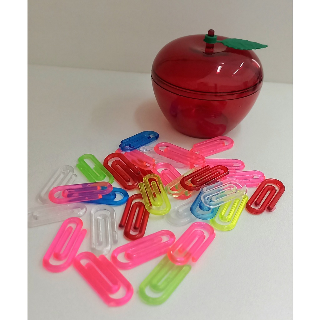 Papelaria: 2x Maçã com clipes coloridos - Retrô, vintage - anos 80, anos 90 em Oferta na Shopee
