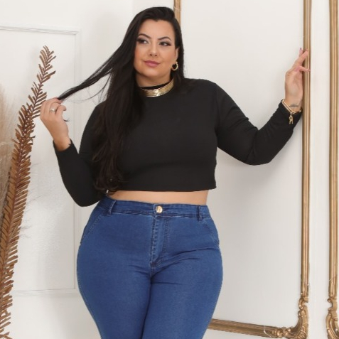 DRAPA PLUS - BLUSA CROPPED RENATA PLUS SIZE - GOLA ALTA MANGA LONGA