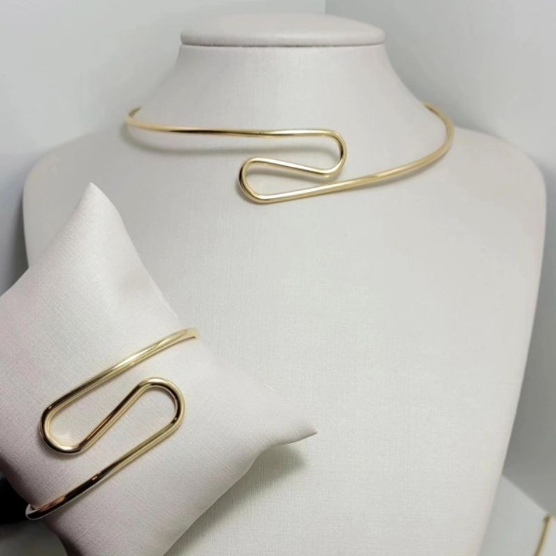 Conjunto Choker + Pulseira Conjunto folheado Dourado