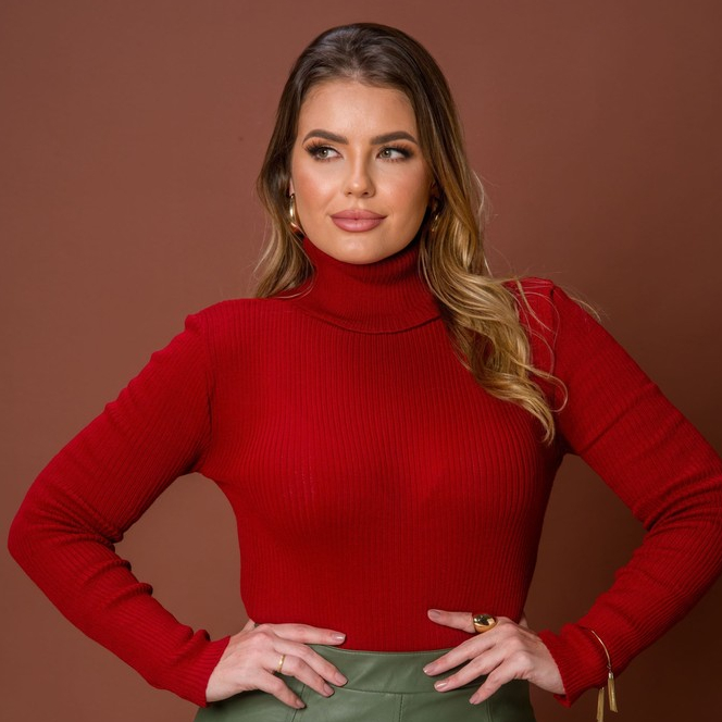 Blusa Cacharrel Tricot canelado gola role ideal para dia a dia