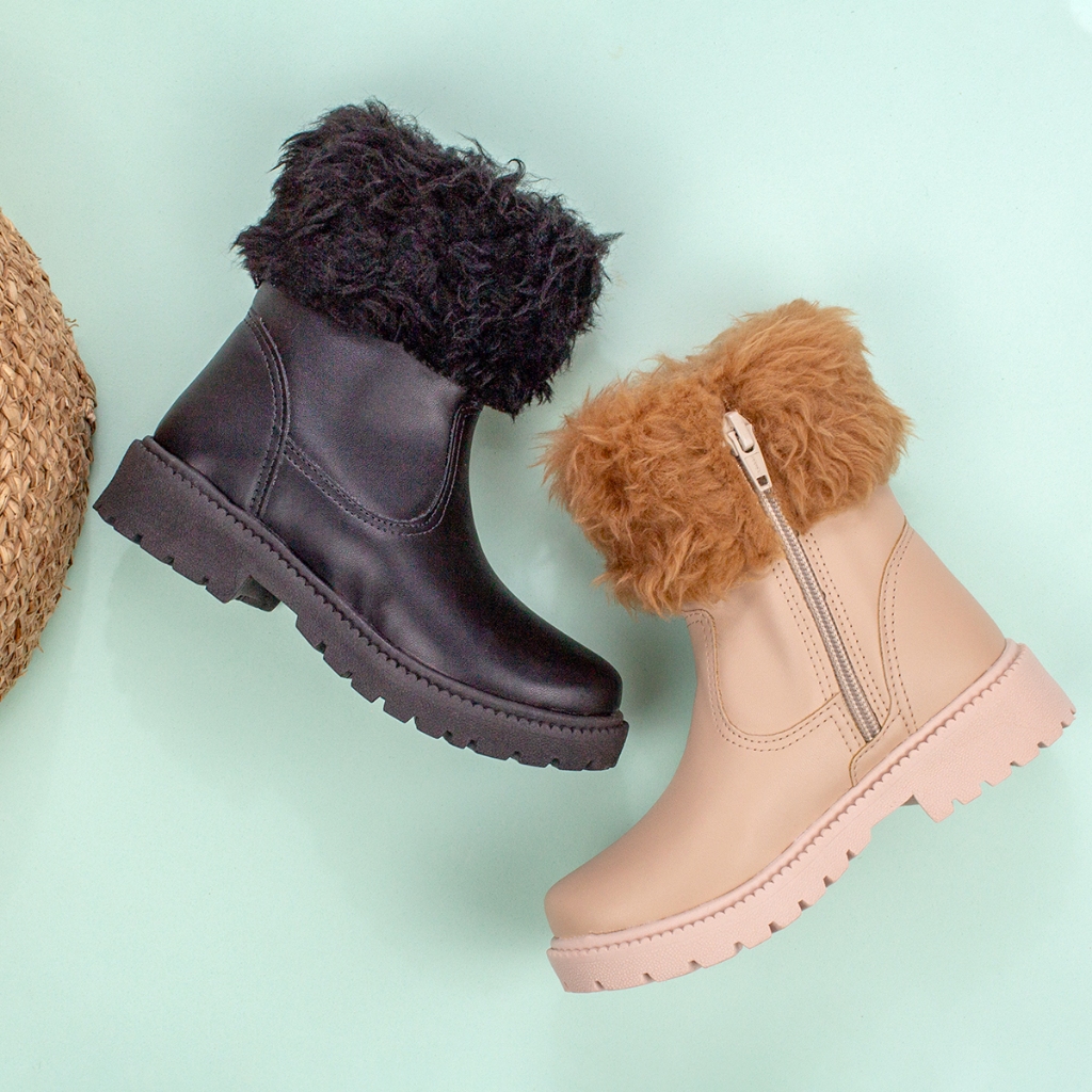 Bota Infantil Botinha Menina Coturno Confortável Tratorada Com Pelinhos Feminino Casual