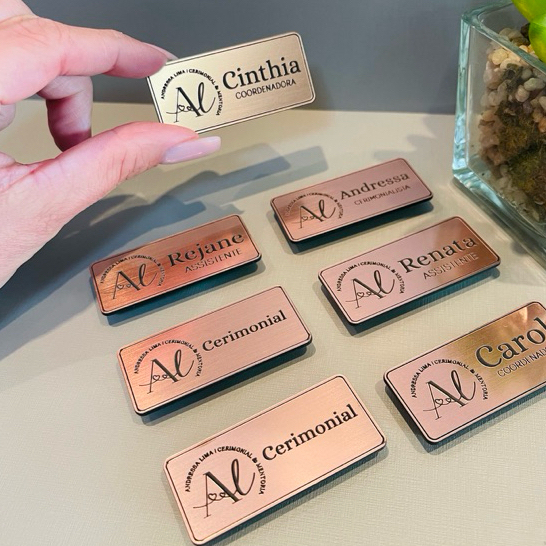 Crachá Boton Magnético Personalizado Escovado em Oferta na Shopee