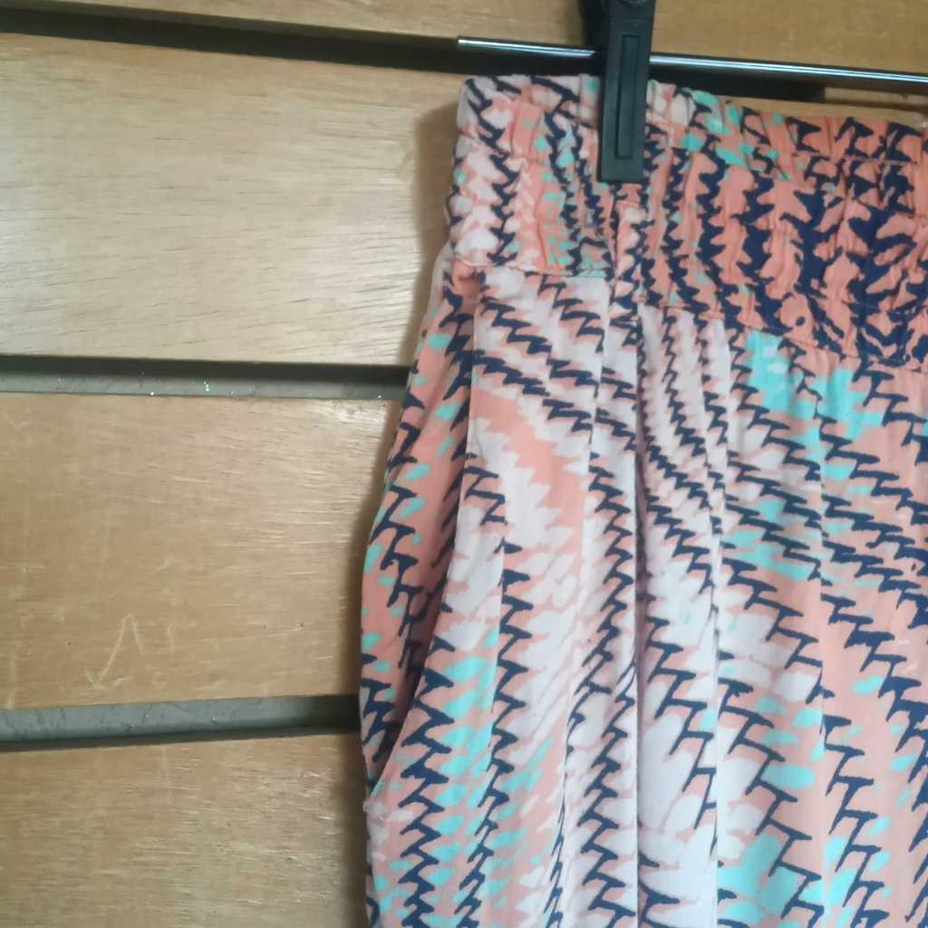 Calça Emma Fiorezi de Viscose Estampada Tam P – Usada