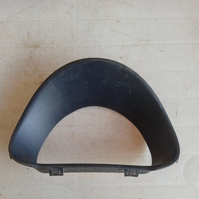 Moldura do velocímetro Citroen C3 antigo.