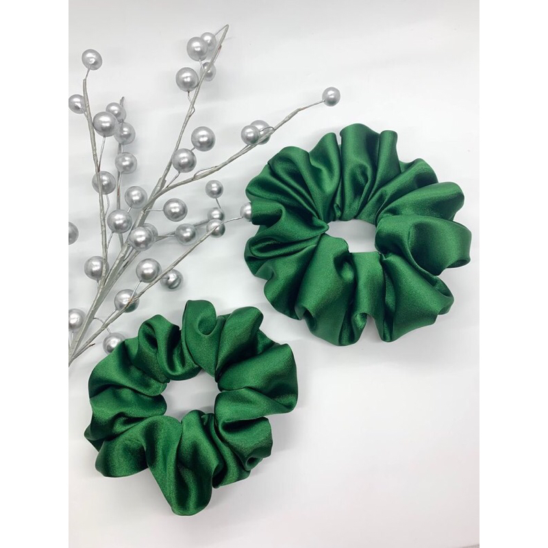 O que é Verde Esmeralda Madrinhas? Guia e Onde Comprar | BuscaProdutos