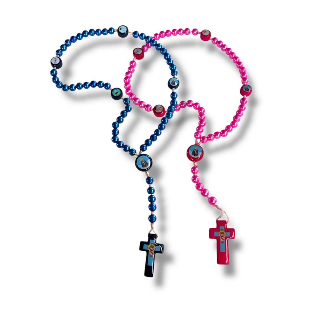 Terço Infantil Varios Santos Madeira Azul 31cm em Oferta na Shopee