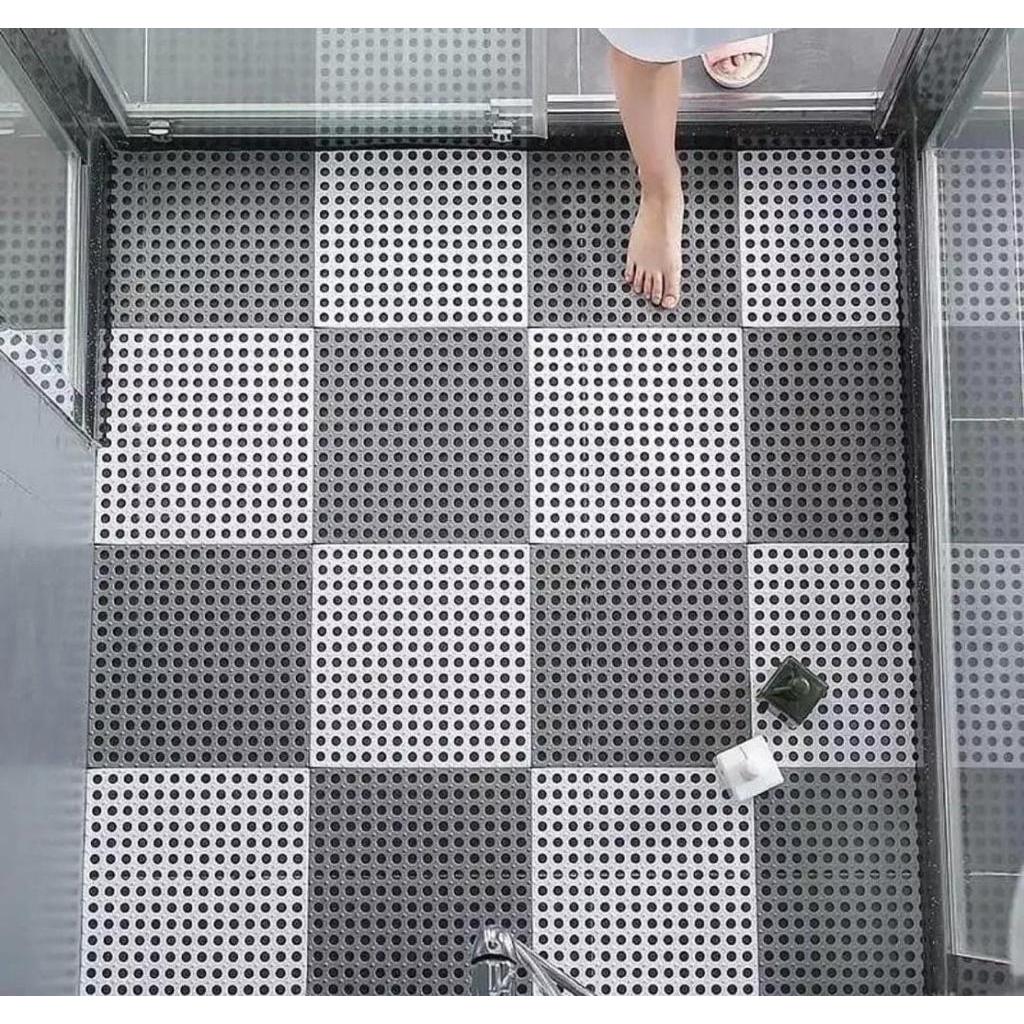 KIT 17UN TAPETE ESTRADO MODULAR ANTIDERRAPANTE 30x30 PARA BANHEIRO E VESTIARIO