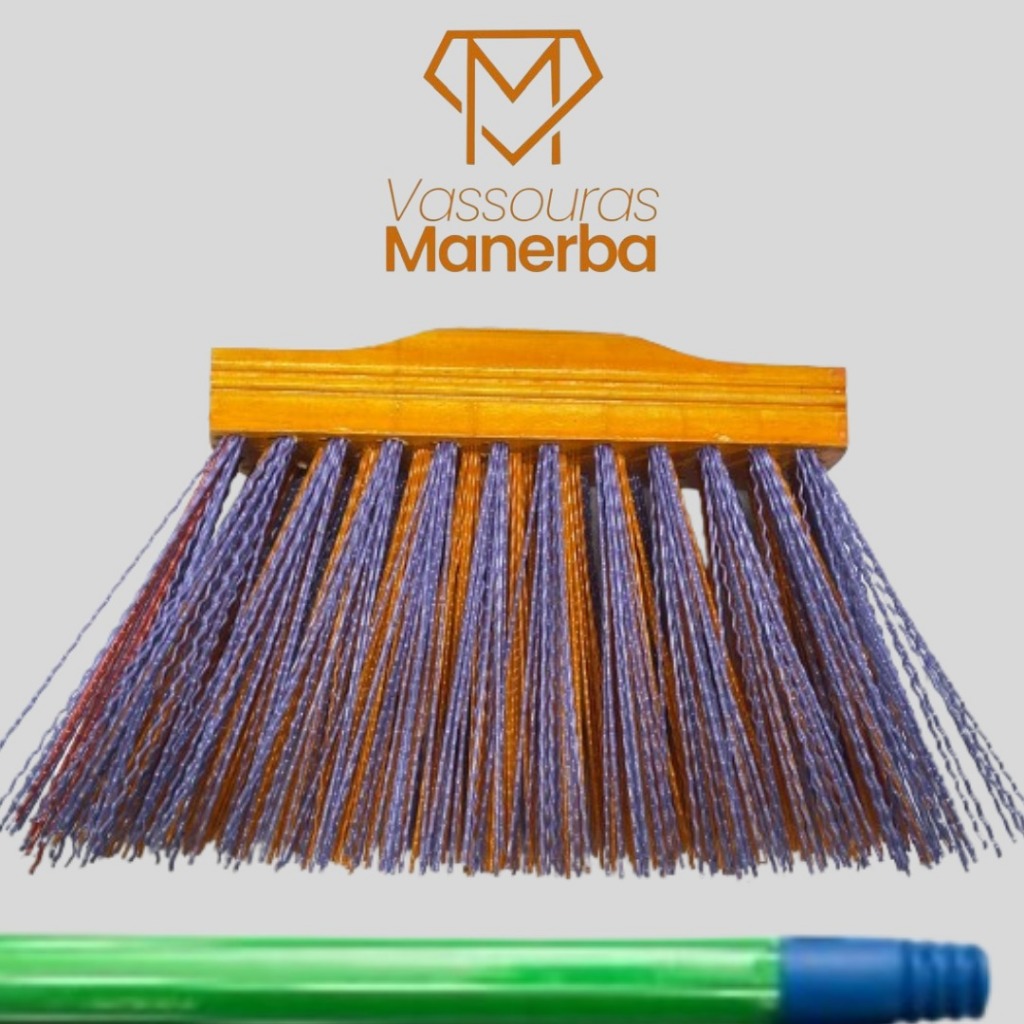 VASSOURA NYLON COM BASE MADEIRA COM CABO (IDEAL PARA LIMPEZA PESADA)